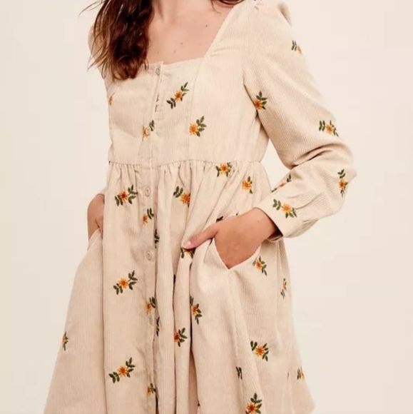 Listicle Cream Romantic Flower Embroidery Corduroy Baby Doll Dress size Small - Picture 2 of 11